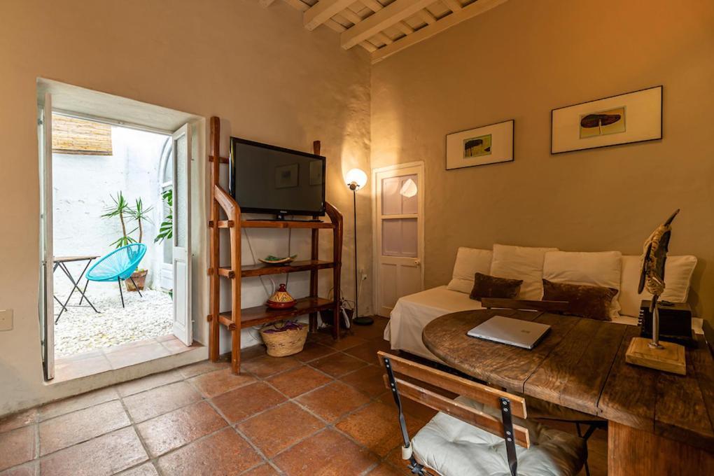 Azogue Suites Con Patio Privado Tarifa Luaran gambar